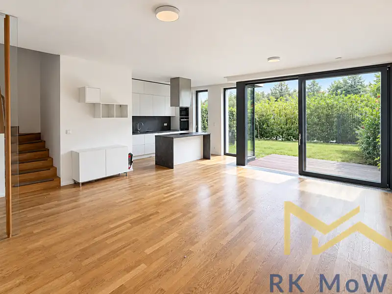 Pronájem rodinného domu 210 m², pozemek 207 m²